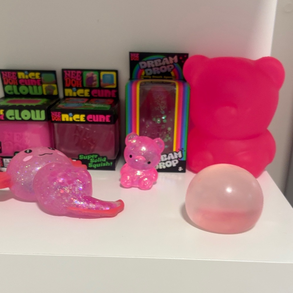 PINK Lovers Squishy Dream! 4 Genuine Schylling Needoh, HUGE BearSquish&more